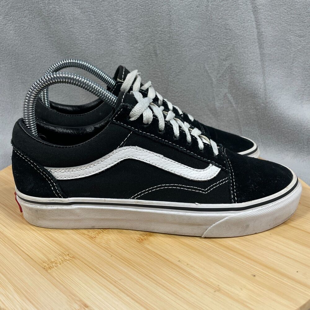 VANS Old Skool Women’s Size 7.5 Sneakers Skater Classic Black White Shoes